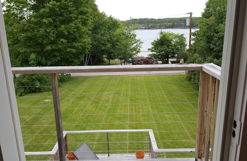 Wiscasset House | Bright, family friendly, newly built, modern and in the perfect location!