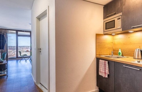 Antonsviertel Apartment | ☆BRIGHT: Fantastic Views ☆ Augsburg Center | Luxury | Congress | Balcony