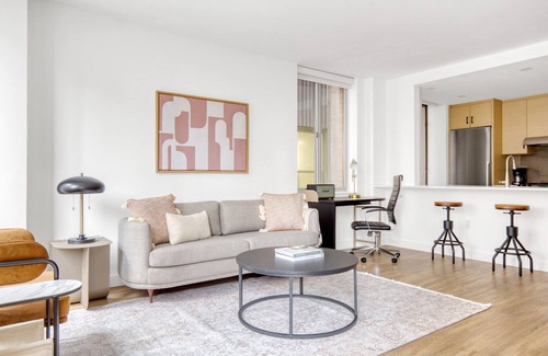Financial District Apartment | Bright FiDi 1BR w/W/D, Doorman, Elevator & Roof Deck, by Blueground
