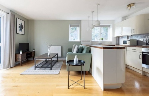 Camberwell Apartment | Bright Flat in Camberwell