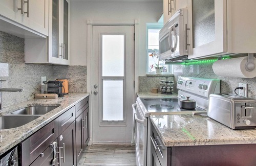 Colee Hammock Condo | Bright Ft Lauderdale Condo w/ Community Pool!