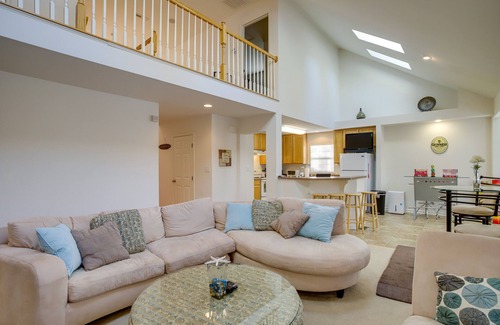 Captain's Cove House | Bright Greenbackville Vacation Home w/Game Room