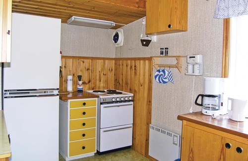 Odestugu House | Bright, high and small house in pretty nature.