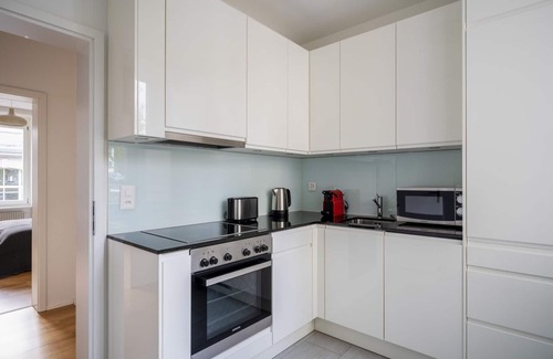 Horgen District Apartment | Bright Horgen 2.5 Room w/Storage, 3 min to Market, by Blueground