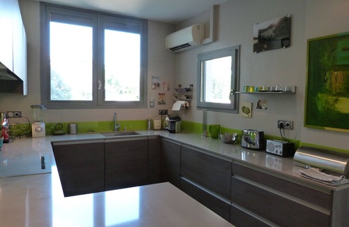 Talence Apartment | Bright house, modern and air conditioned with lovely garden and spa