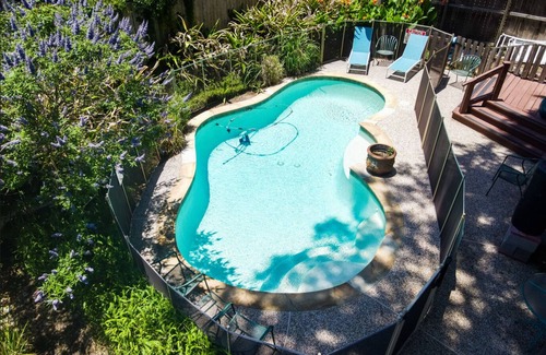 Greater Heights House | Bright Loft Apt w/pool Heights