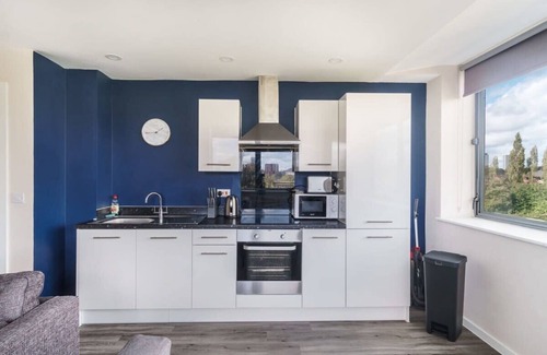 Salford Apartment | Bright & Modern 2 Bed Manchester Apartment