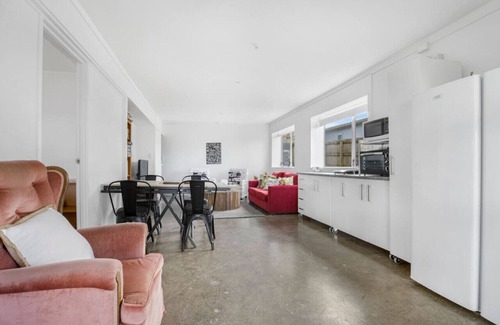 Saint Johns Apartment | Bright 3-Bedroom Unit with Parking and Kitchenette