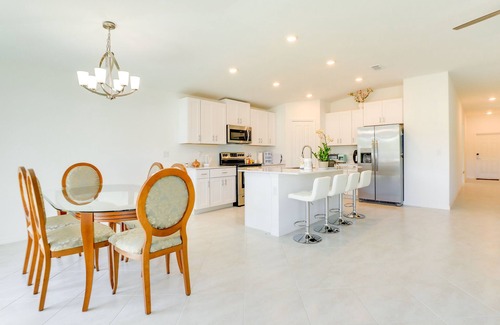 Port Charlotte - Charlotte Harbor House | Bright Port Charlotte Home - 2 Mi to Beach!