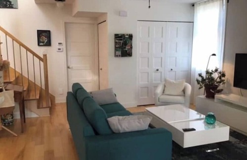 Hochelaga-Maisonneuve Apartment | Bright, quiet apartment