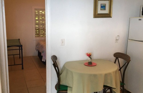 Estate Solberg Apartment | Bright Sky Cottage in Paradise