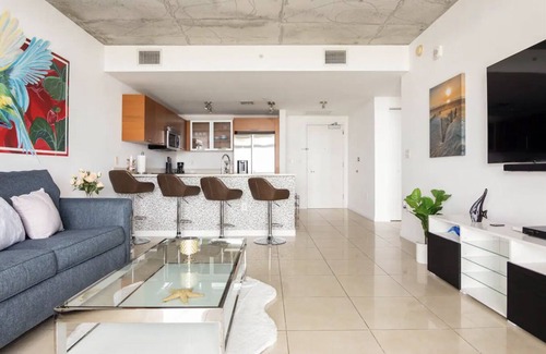 Midtown Condo | Bright Sleek condo with wonderful skyline view