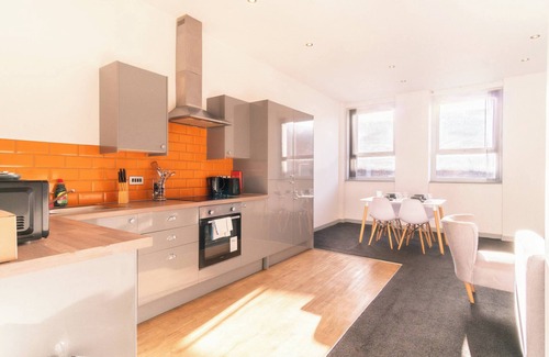Blackburn Apartment | Bright & Spacious Central Blackburn 2 Bed Flat