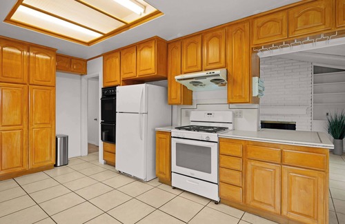 Estates at Canyon Crest House | Bright, Spacious Home with Large Yard and Patio Views
