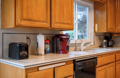 Estates at Canyon Crest House | Bright, Spacious Home with Large Yard and Patio Views