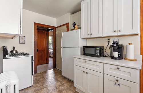 Summit - University Apartment | Bright Spacious St. Paul Duplex- Upper Level
