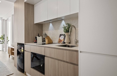 North Fremantle Apartment | Bright Studio Stay in North Fremantle with Views