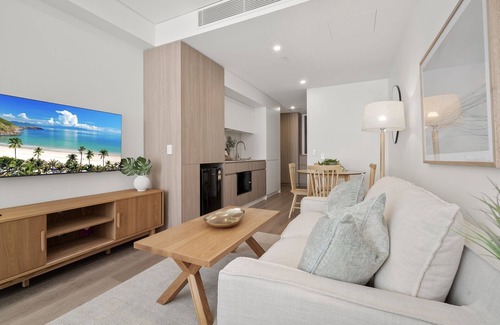 North Fremantle Apartment | Bright Studio Stay in North Fremantle with Views