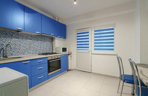 Bucharest Apartment | Bright Studio near Alba Iulia Square with WiFi