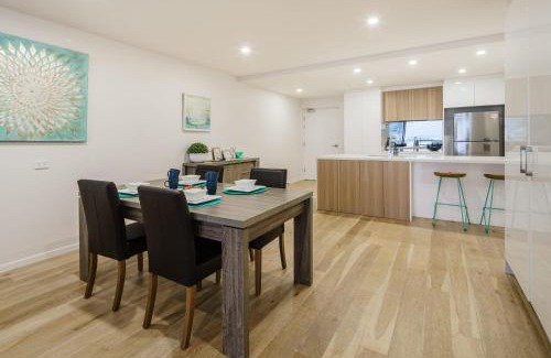 Kings Beach Apartment | Bright Stylish Kings Beach Apartment
