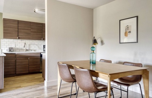 Sunnyvale West Apartment | Bright Sunnyvale 1BR w/W/D, Pool & Gym, near Safeway, by Blueground