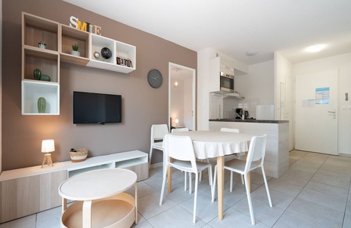 Serignan Villa | Bright villa 7 ppl, terrace, close to the sea