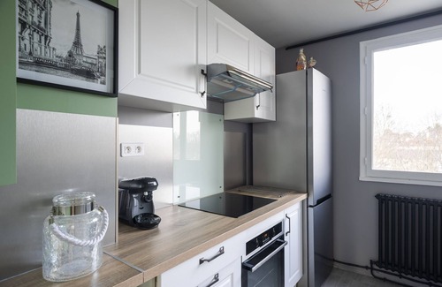 Savigny-sur-Orge Apartment | Bright, warm apartment