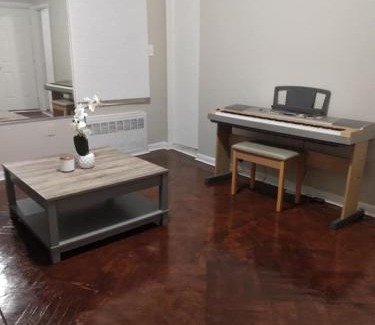 Brighton Beach Apartment | brighton beach rooms