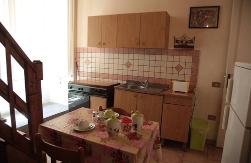 Tropea Apartment | Brigitte, centre, 5 minutes walk to the beach, 10 minutes walk trainstation.