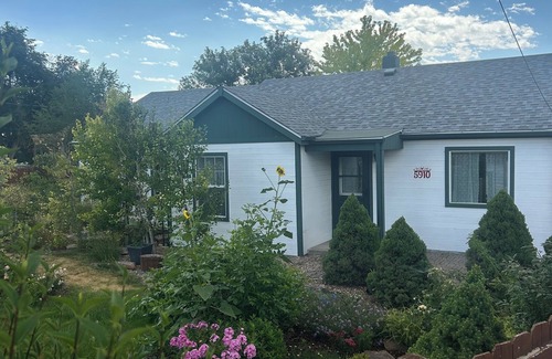 Lamar Heights Area House | Brilliant 4-bedroom house with AC in Arvada! Family and Pet friendly,