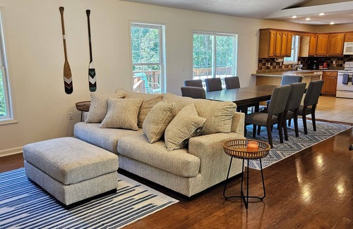 Gilbertsville House | Bring the whole family to this great place with lots of room and games for fun.