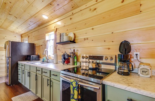 Urbana Cabin | Bring Your Boat: Cabin w/Lake Access in Halfway