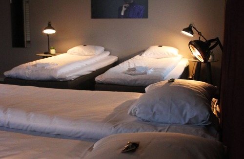 Hova Hotel | BriQ Hotell