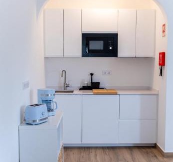 Lagos Apartment | Brisa do Mar - Apartments - T1 with Garden & AC near the Sea, Lagos