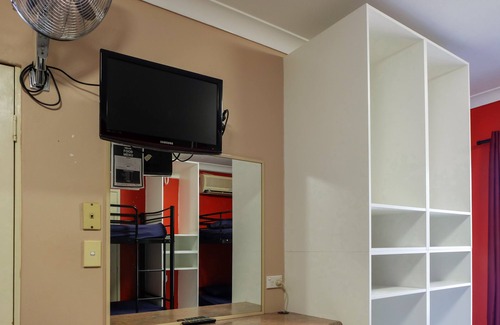 West End Hostel | Brisbane Backpackers Resort - Hostel
