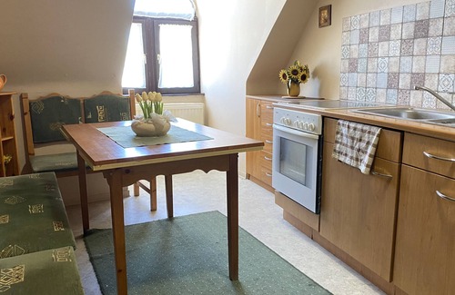 Baja Apartment | Bristol Apartments - Standard Family Room