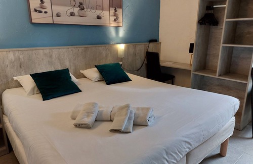 Carcassonne Hotel | Brit Hotel Bosquet