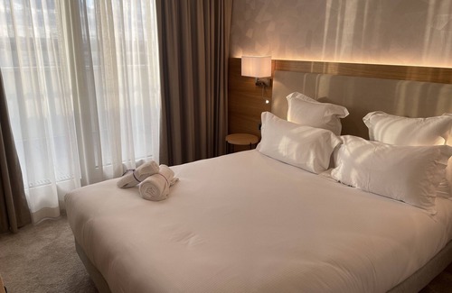 Thiais Hotel | Brit Hotel Paris Orly