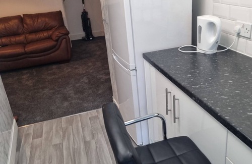 Gillingham House | Britton Street Retreat - 4 Bedroom House