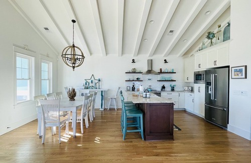 Wilmington Beach House | Britt’s barefeet beach retreat is your next vacation rental