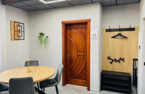 Teika Apartment | BRIVIBAS RESIDENCE - WEST/EAST, free PRIVAT parking, free WIFI, self check-in
