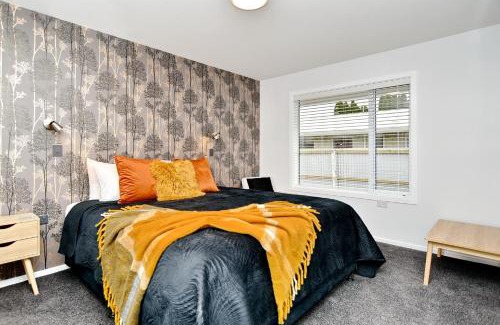 Riccarton House | Brockworth Place - Christchurch Holiday Homes