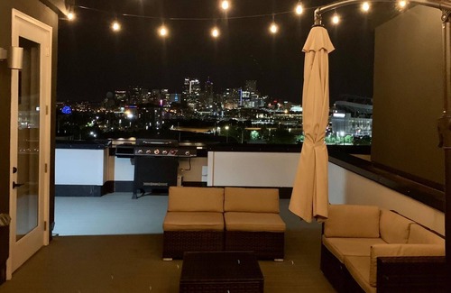 Sloan Lake House | Broncos Gem | Modern Home with Rooftop Views