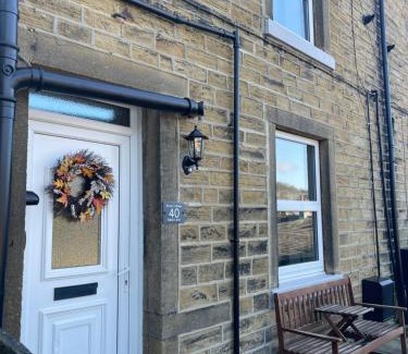 Hepworth House | Brook Cottage