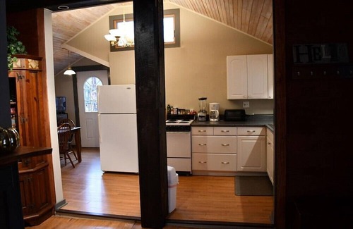 Goshen Cabin | Brook Road Cabin