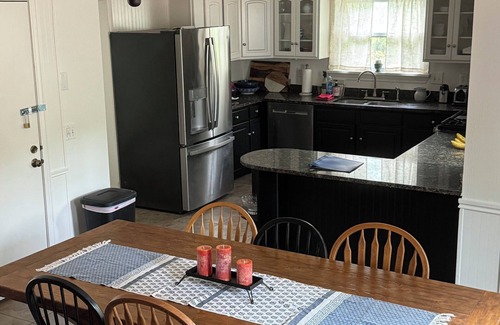 Highland Village House | Brookdale Blue sleeps 8, nestled in lakeside community in Highland Village, TX