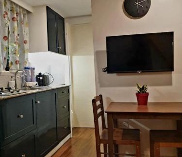 Irosin House | Brookfarm Cottage
