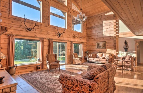 Brookings House | Brookings Vacation Rental Lodge on 88 Acres!