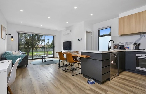 Brooklyn Apartment | Brooklyn Bliss Amidst Nature s Charm