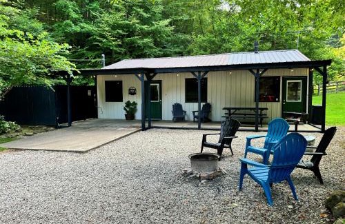 South Bloomingville House | Brookside Cabin
